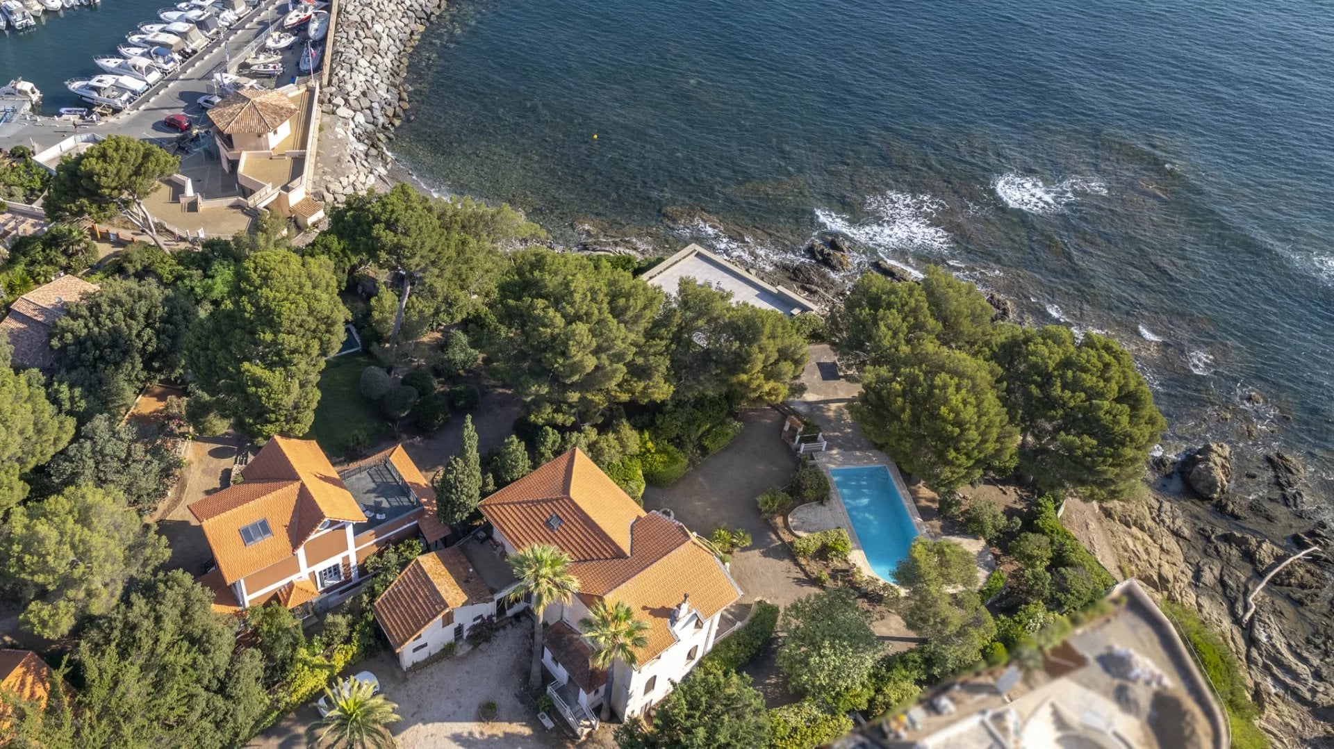 Villa 7 pièces avec piscine - Fréjus